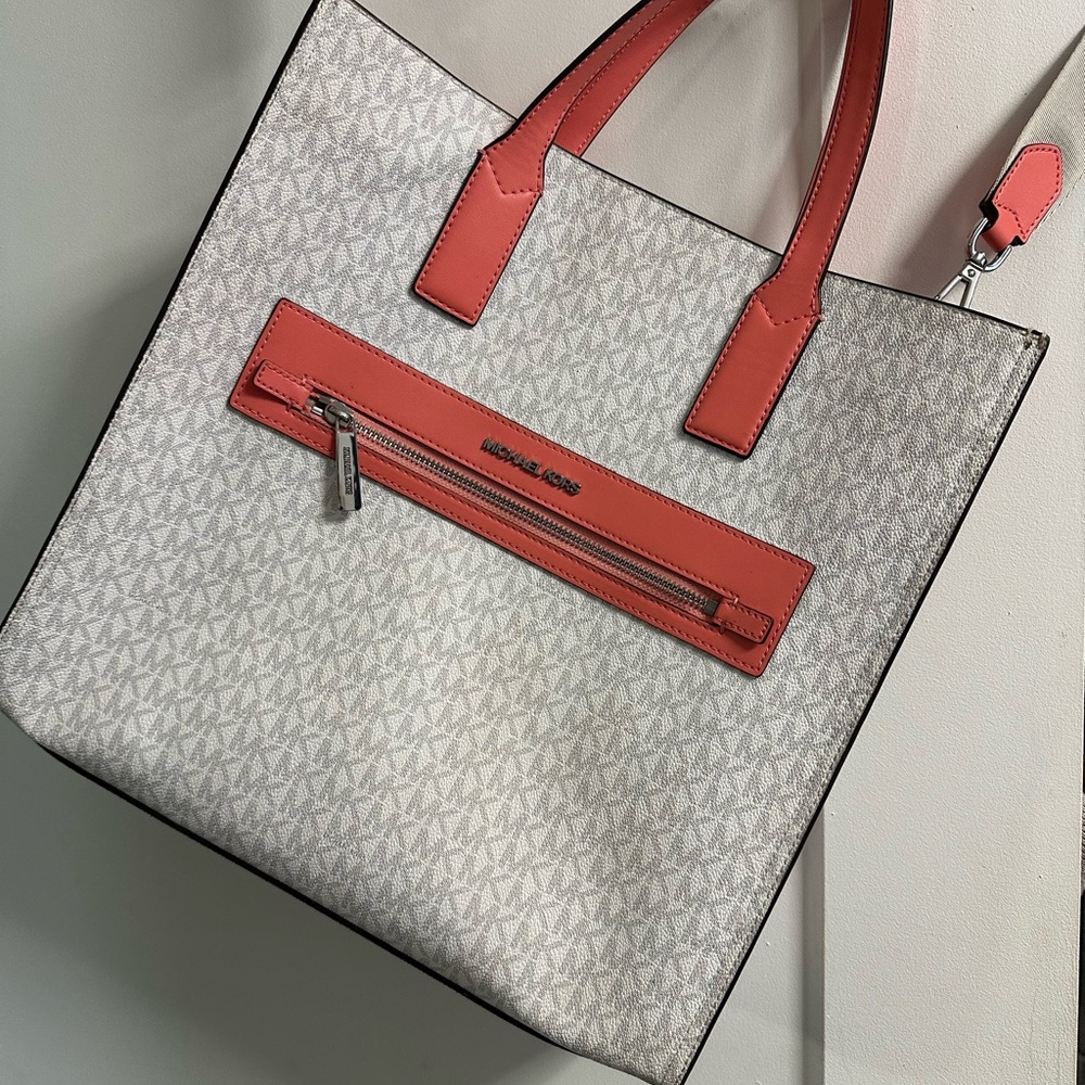 Michael Kors Kenly Tote